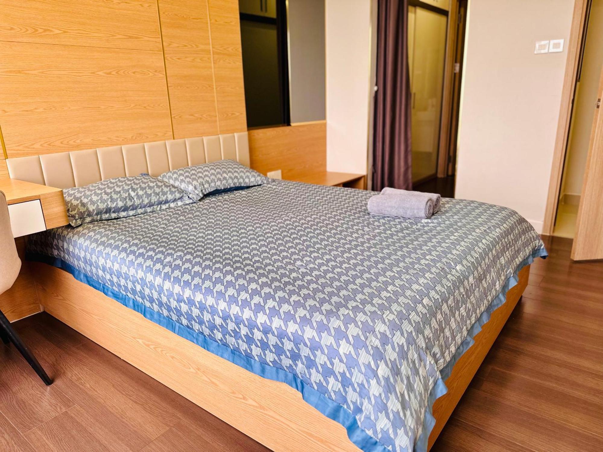Căn hộ The Sun Avenue 2br Sunset View Apt, 10 Mins To D1 *